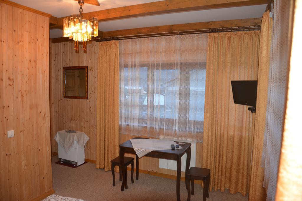 Sadyba Karpatiya Jaremče Exteriér fotografie